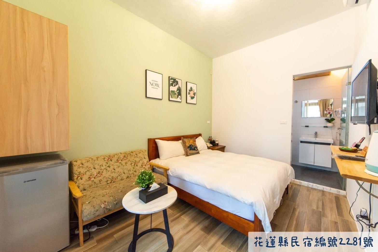จินกวนน์ บีแอนด์บี Bed & Breakfast เมืองฮวาเหลียน ภายนอก รูปภาพ